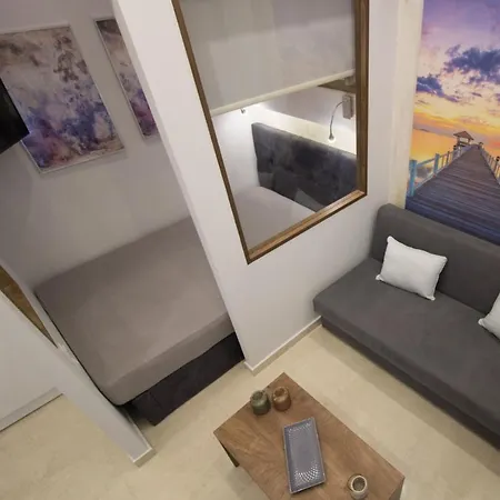 Luxurious Aparment In The Heart Of Apartment *